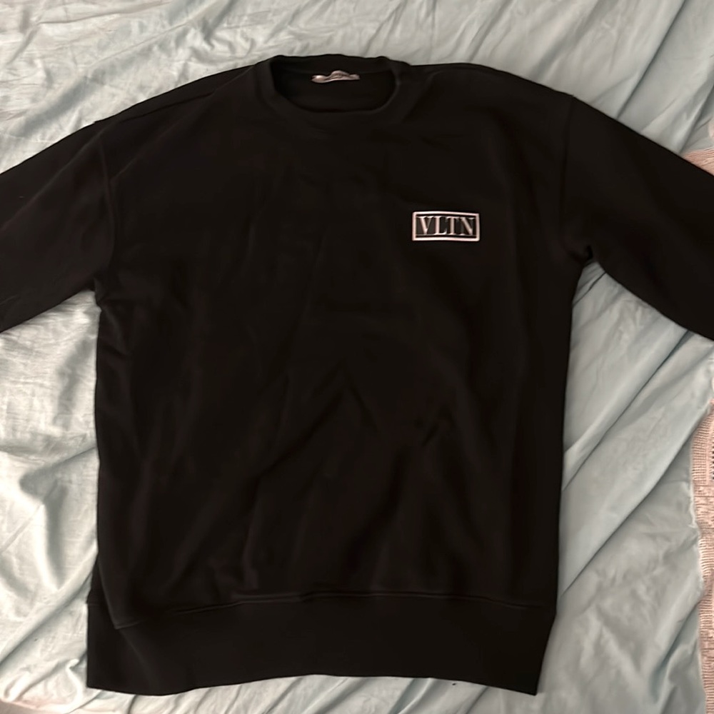 Black Valentino Sweatshirt medium , good condition.